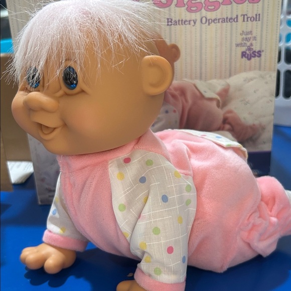 Russ Pink and White Baby Doll with Polka Dots! Baby toy! Vintage! Troll lovers! - Picture 3 of 9